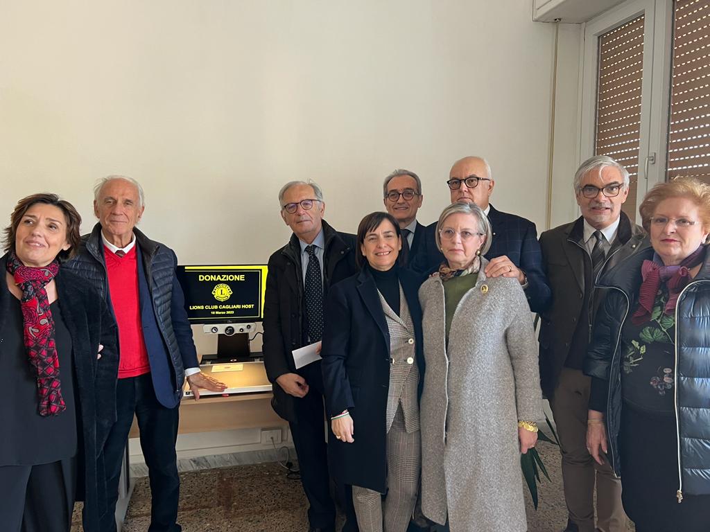 Donazione dell'ingranditore Donazione dell'ingranditore