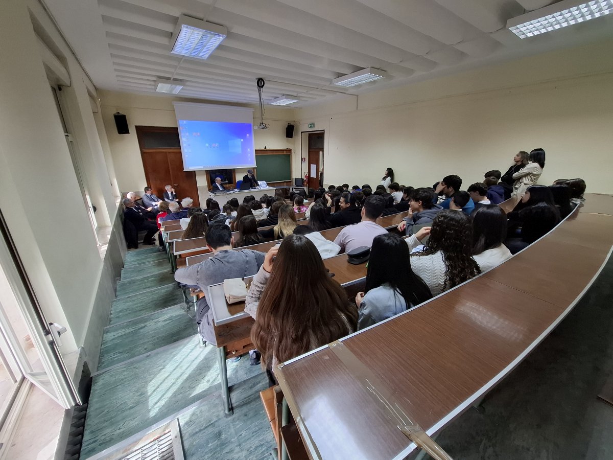 Studenti